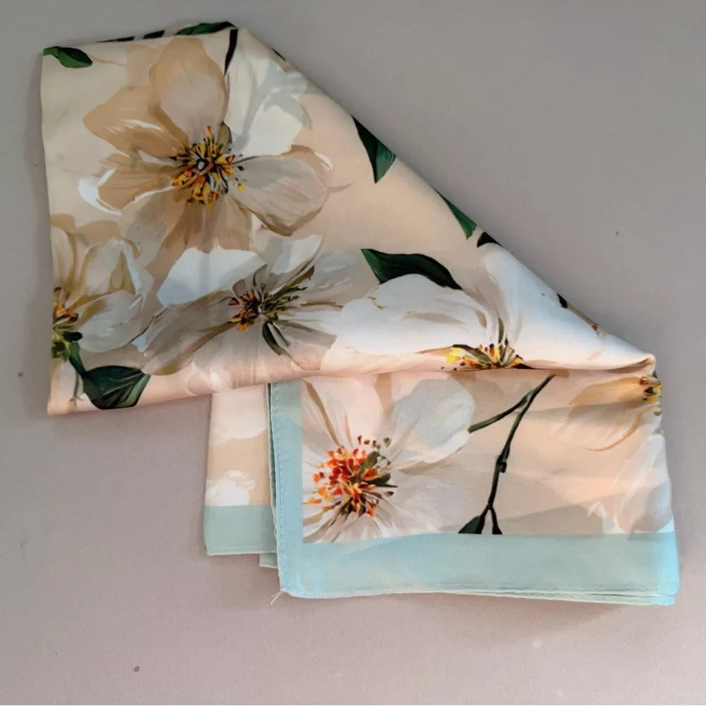 Chic Floral Cream and Green Wrap M635